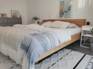 Massivholz-Bett unserer ausgeschlafenen BESTBED Kunden